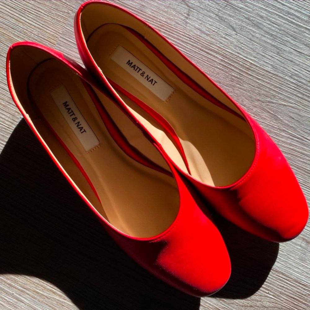 Matt & Nat red ballerina flats